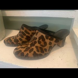 COLE HAAN~Leopard Print Calf Hair                    Leather Clogs